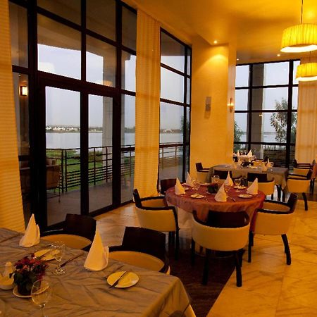 Hotel El Farouk Bamako Buitenkant foto