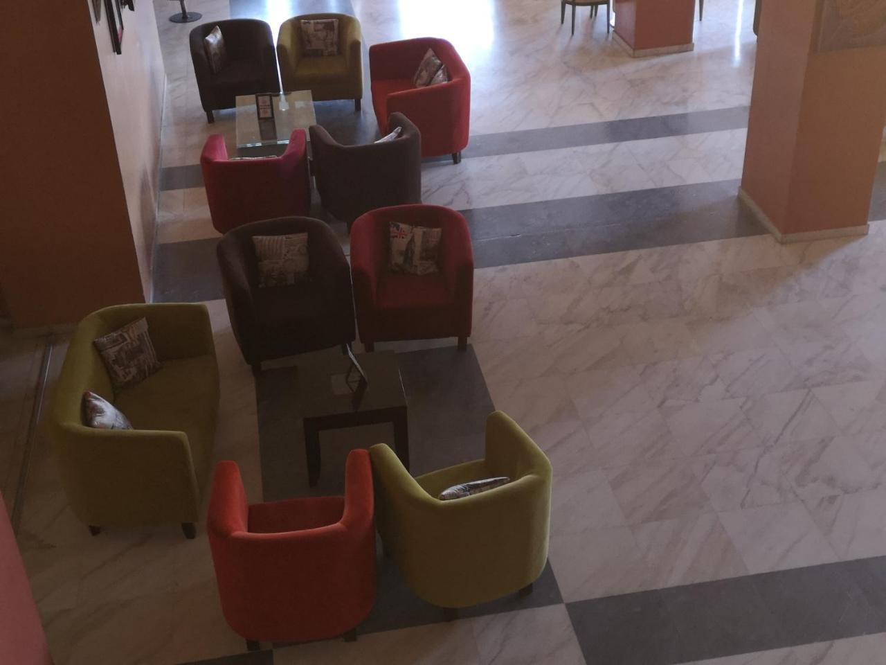 Hotel El Farouk Bamako Buitenkant foto